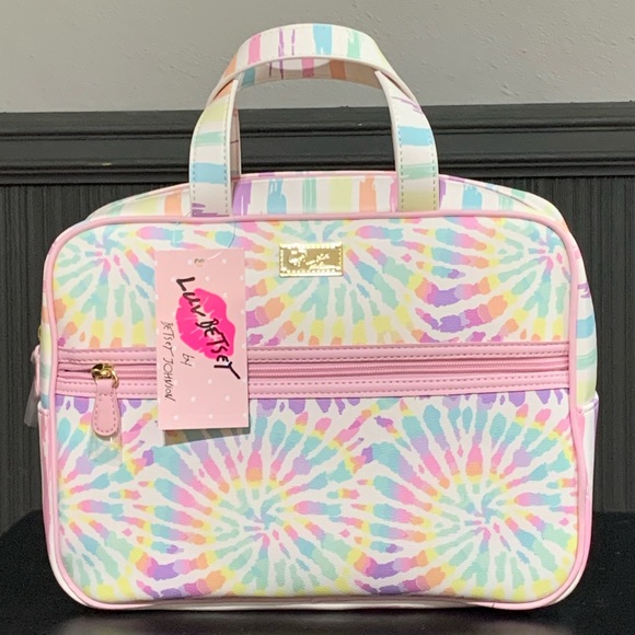 Betsey Johnson Handbags - Betsey Johnson Weekender Cosmetic Bag